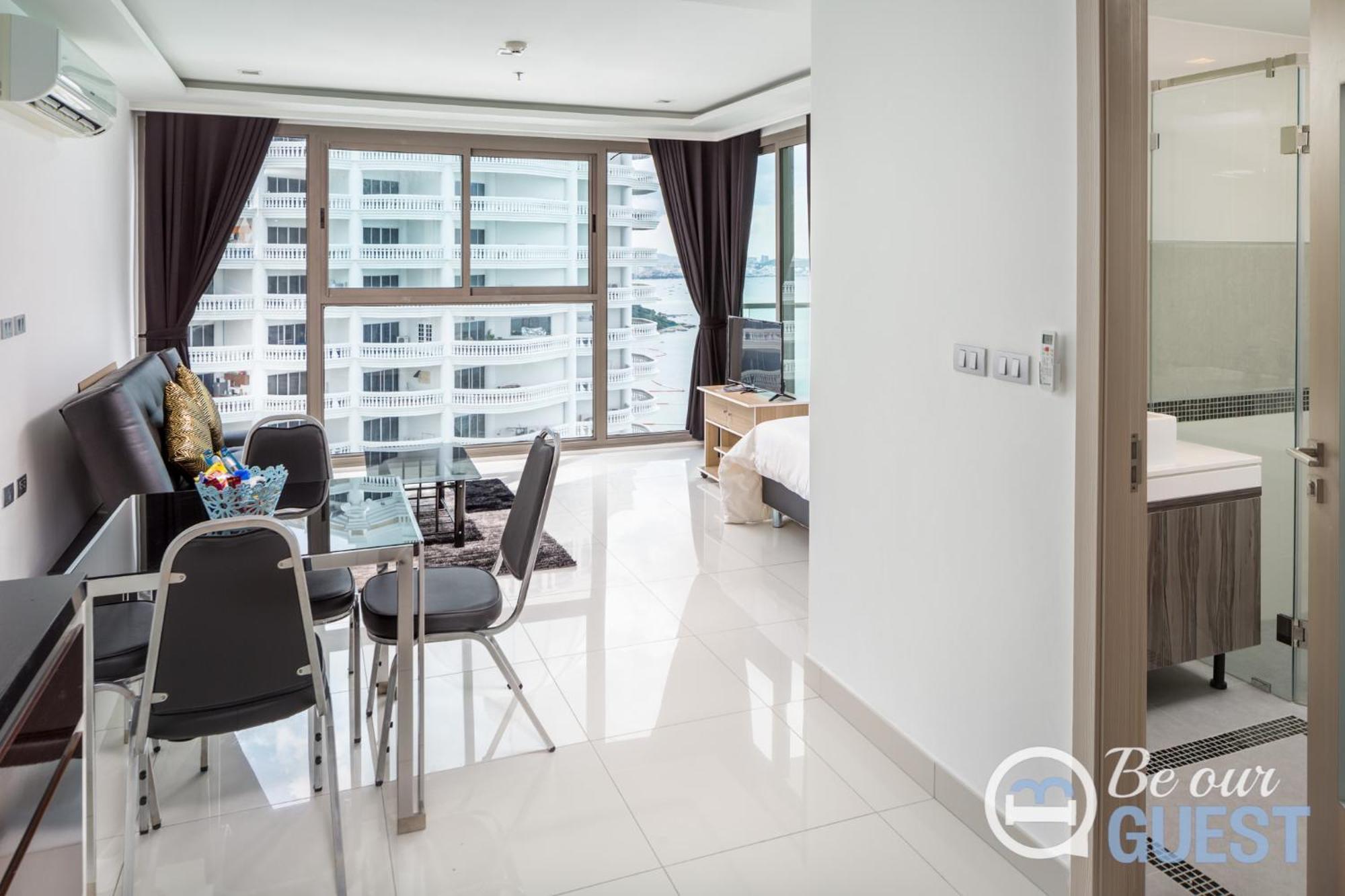 Stunning Sea View Condo On The Beach - Monthly Stay Pattaya Eksteriør bilde