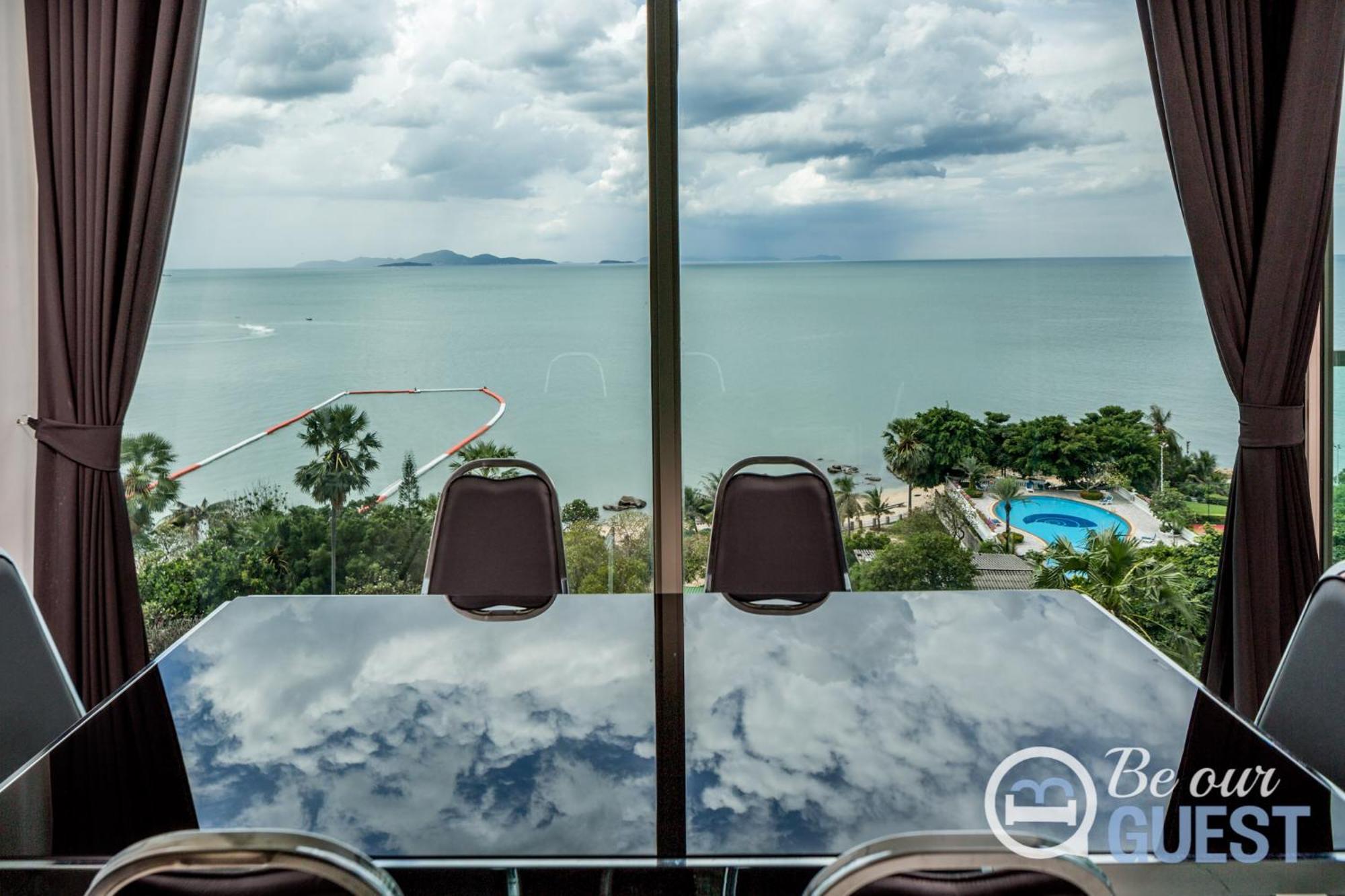 Stunning Sea View Condo On The Beach - Monthly Stay Pattaya Eksteriør bilde