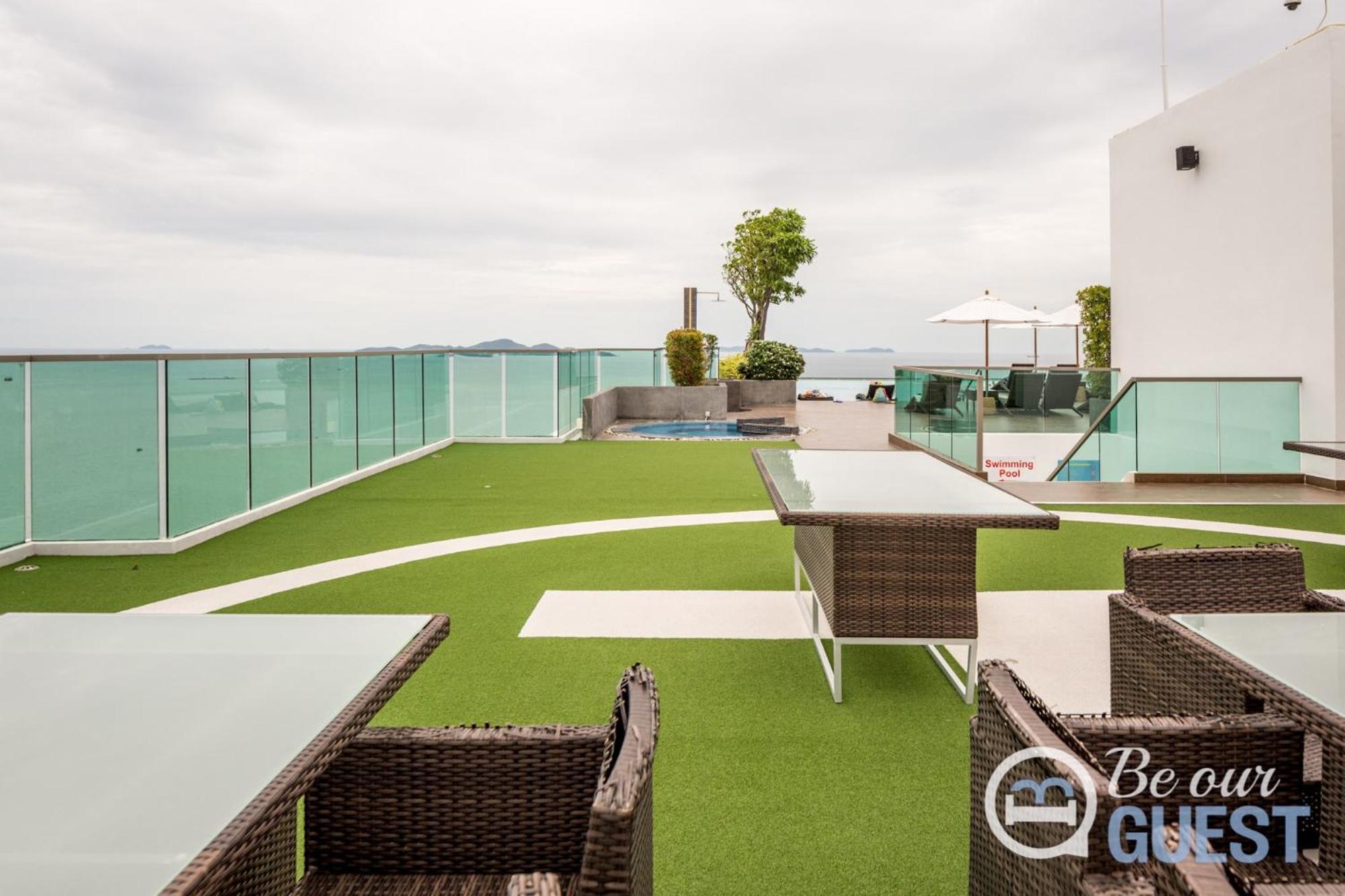 Stunning Sea View Condo On The Beach - Monthly Stay Pattaya Eksteriør bilde